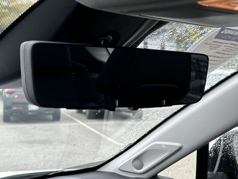 Used 2020 Toyota RAV4 Limited image 29