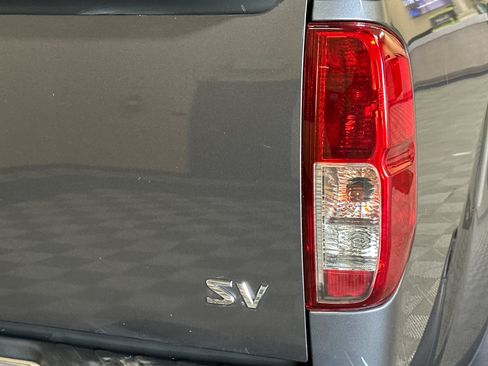 Used 2018 Nissan Frontier SV RWD image 43