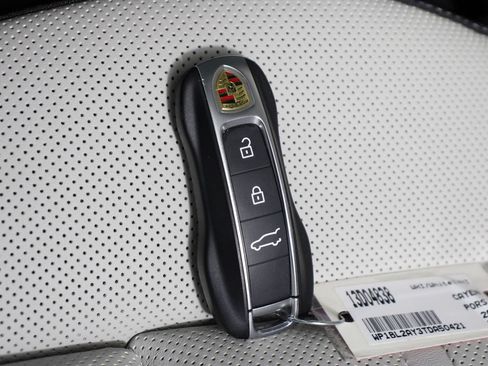Certified 2026 Porsche Cayenne S AWD/4WD image 34