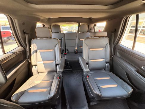 Used 2021 GMC Yukon AT4 w/ Rear Media and Nav Package AWD/4WD image 18