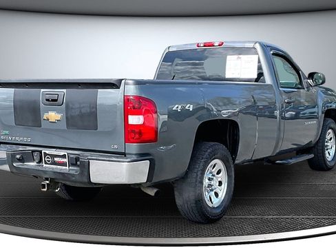Used 2011 Chevrolet Silverado 1500 W/T image 6