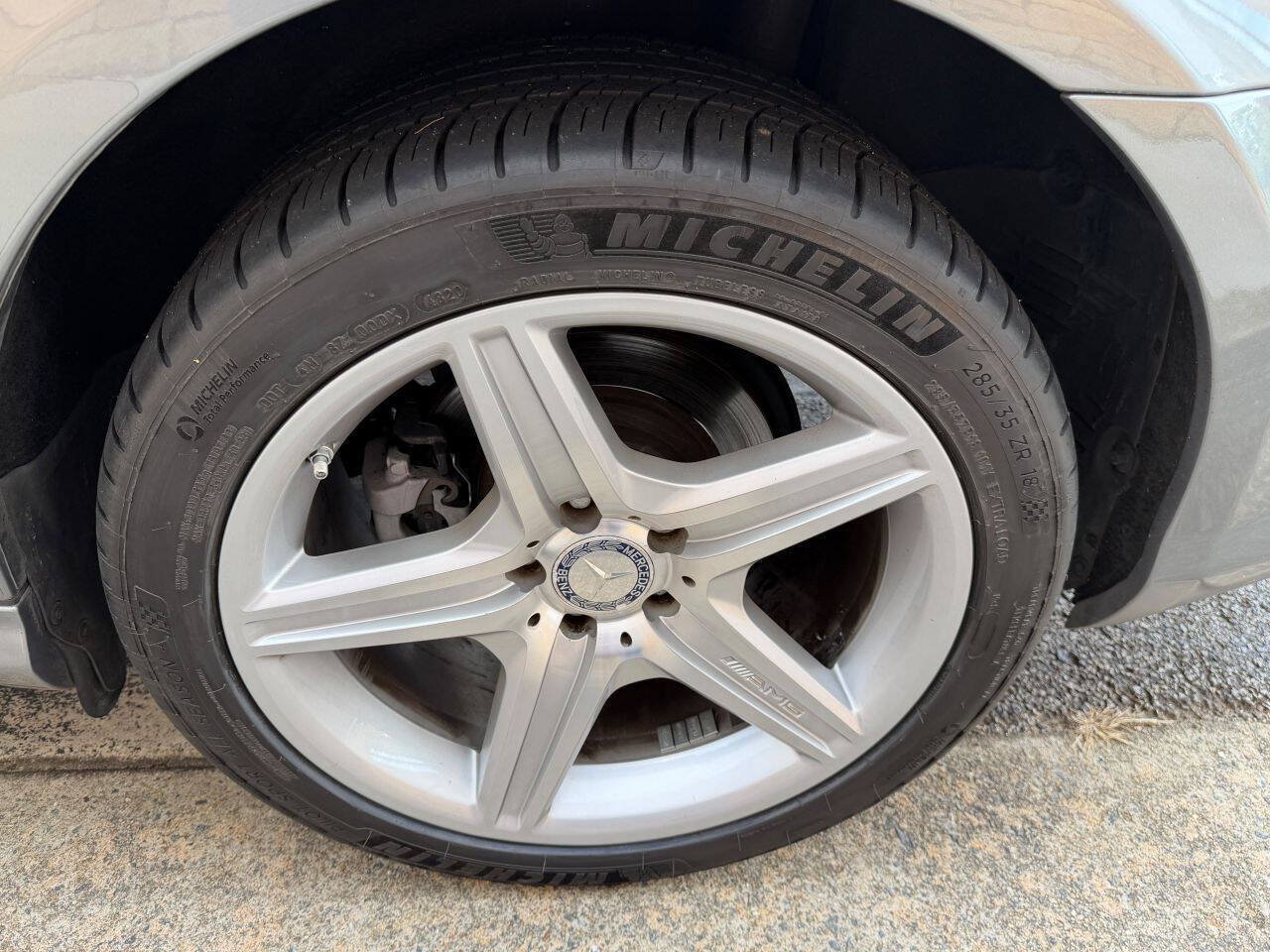 Used 2011 Mercedes-Benz CLS 550 image 16