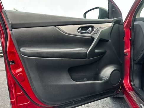 Used 2020 Nissan Rogue Sport SL FWD image 14