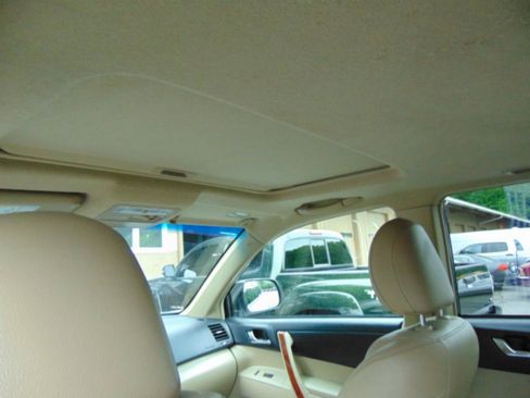 Used 2013 Toyota Highlander Limited FWD image 32