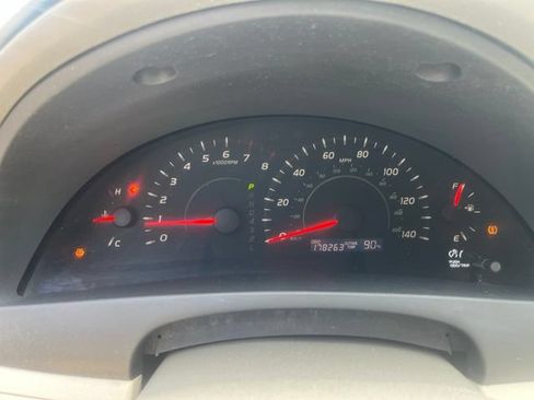 Used 2009 Toyota Camry SE FWD image 11
