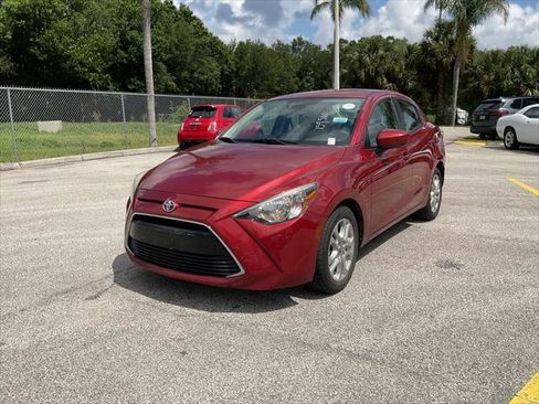 Used 2017 Toyota Yaris iA FWD image 3