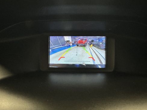 Used 2018 Ford Focus SE image 12