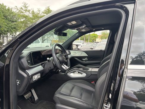 Used 2025 Mercedes-Benz GLE 53 AMG 4MATIC image 33