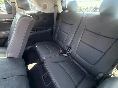 Used 2014 Kia Sorento SX w/ 3rd Row Package AWD/4WD image 33