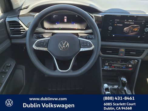 New 2025 Volkswagen Taos SE image 11