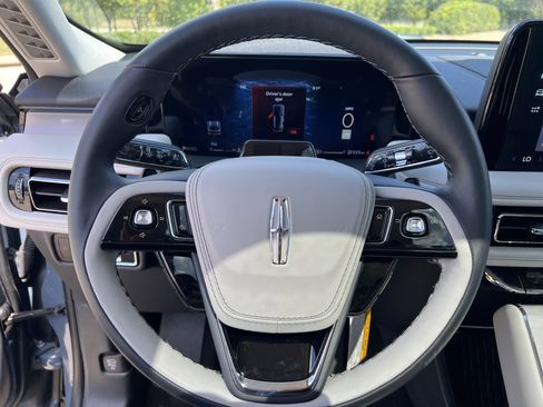 New 2025 Lincoln Aviator Reserve w/ Equipment Group 201A image 16