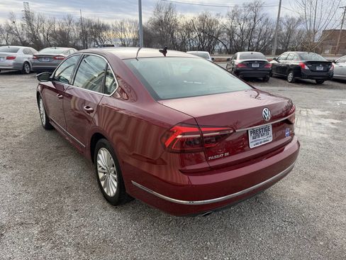 Used 2017 Volkswagen Passat 1.8T SE image 4
