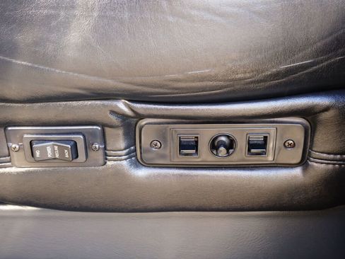 Used 2016 Mercedes-Benz Metris Passenger image 19