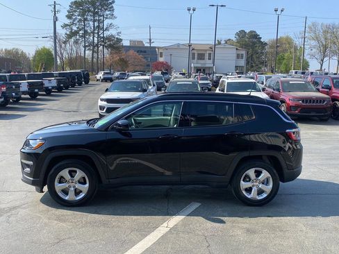 Used 2021 Jeep Compass Latitude w/ Sun and Sound Group image 8