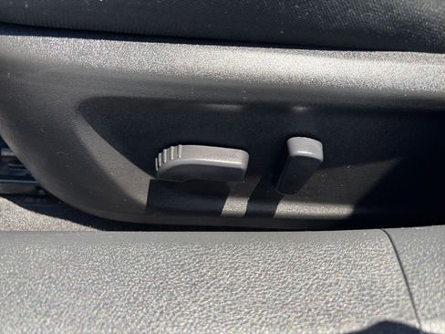 Used 2025 Nissan Altima 2.5 SV FWD image 22