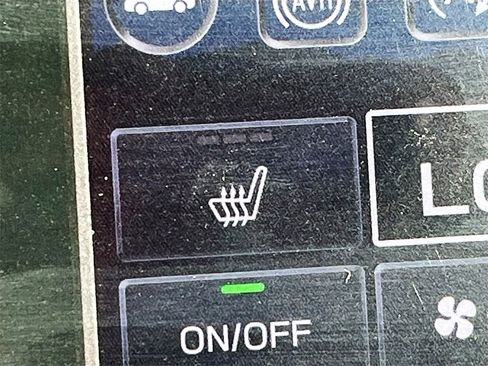 Used 2022 Subaru Legacy Limited image 21