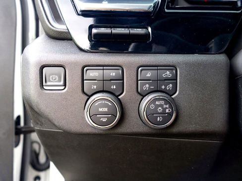 Used 2023 Chevrolet Silverado 1500 High Country w/ High Country Premium Package AWD/4WD image 20