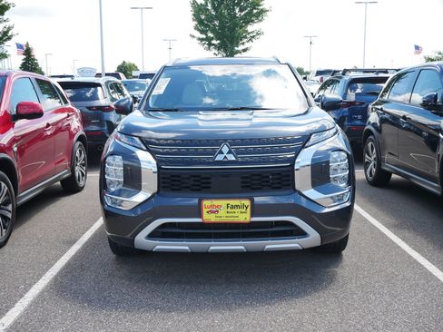 Used 2025 Mitsubishi Outlander SEL AWD/4WD image 2