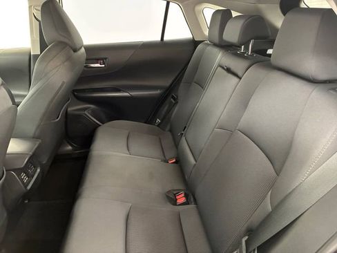 Used 2021 Toyota Venza LE AWD/4WD image 18