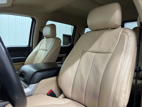 Used 2020 Ford F250 Lariat image 11