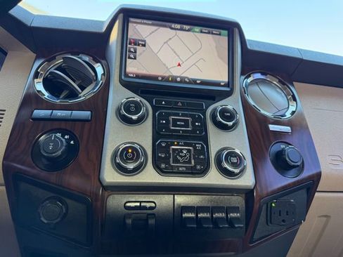 Used 2013 Ford F250 Lariat w/ Lariat Ultimate Pkg image 22