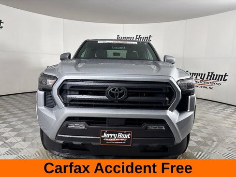 Used 2025 Toyota Tacoma SR5 AWD/4WD image 3