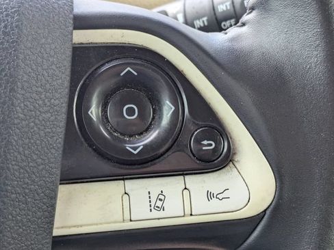 Used 2017 Toyota Prius Three FWD image 23