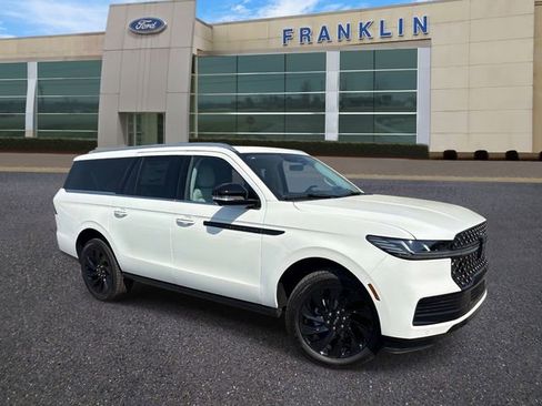 New 2026 Lincoln Navigator L Black Label image 1