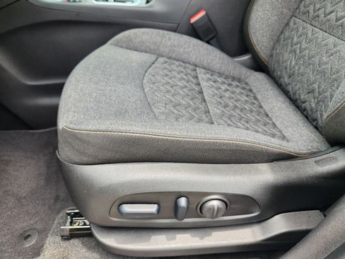 Used 2024 Chevrolet Equinox LT FWD image 20