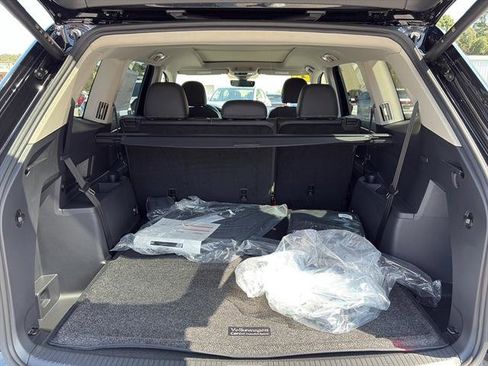 New 2026 Volkswagen Atlas SEL image 12