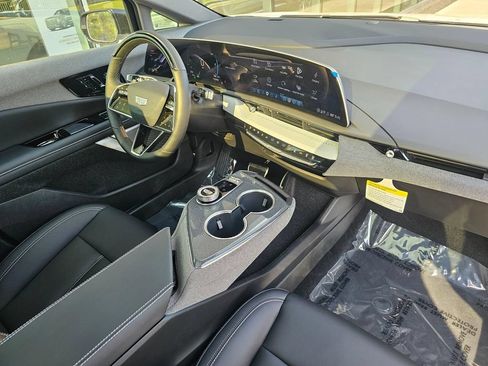 New 2026 Cadillac Optiq Luxury 1 AWD/4WD image 10