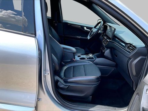 Used 2023 Ford Escape ST-Line w/ Tech Pack #1 FWD image 10