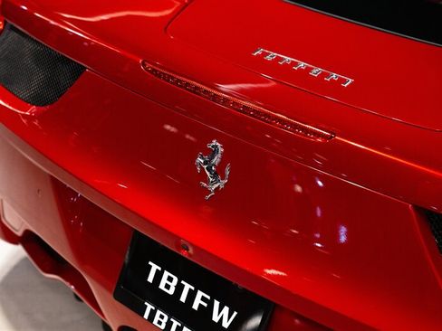 Used 2010 Ferrari 458 Italia Coupe RWD image 9