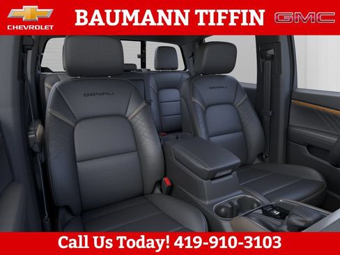 Used 2026 GMC Canyon Denali AWD/4WD image 16