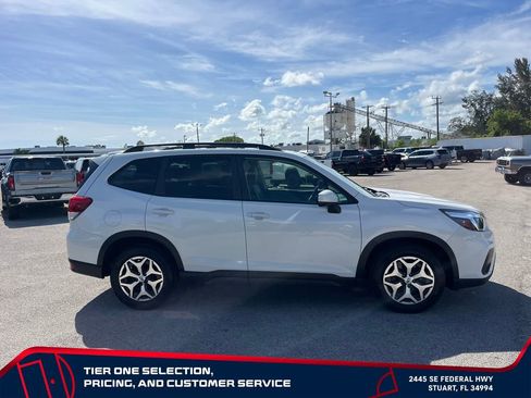 Used 2020 Subaru Forester Premium AWD/4WD image 8
