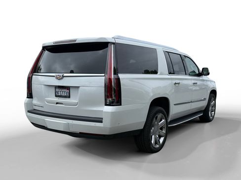 Used 2019 Cadillac Escalade ESV Premium Luxury AWD/4WD image 5