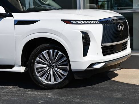 Used 2025 INFINITI QX80 Luxe AWD/4WD image 13