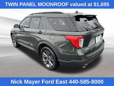 Used 2022 Ford Explorer XLT w/ Equipment Group 202A image 5