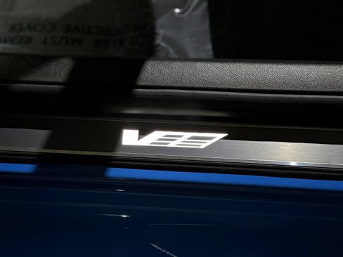 Used 2022 Cadillac CT5 V Blackwing w/ Carbon Fiber Package 2 RWD image 17