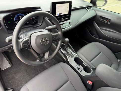 Used 2026 Toyota Corolla LE image 12