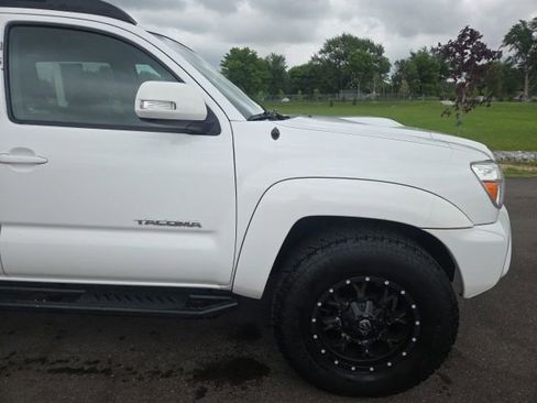 Used 2014 Toyota Tacoma 4x4 Double Cab image 5