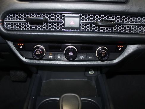 Used 2025 Honda HR-V Sport image 15