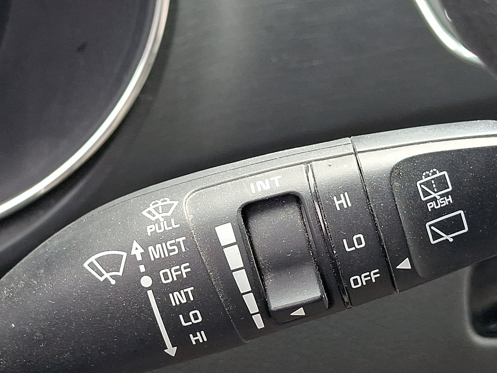 Used 2021 Kia Sedona LX FWD image 27