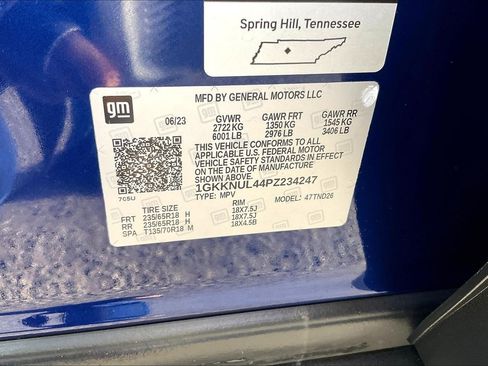 Used 2023 GMC Acadia SLT image 32