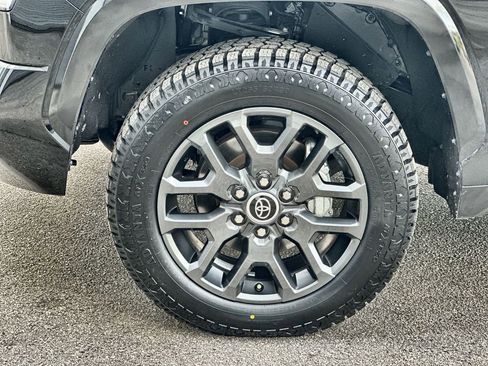 Used 2022 Toyota Tundra Platinum image 30