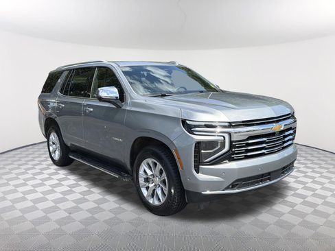 Used 2025 Chevrolet Tahoe Premier AWD/4WD image 3