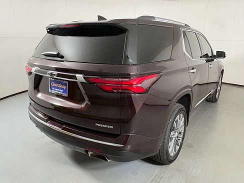 Used 2023 Chevrolet Traverse Premier FWD image 8