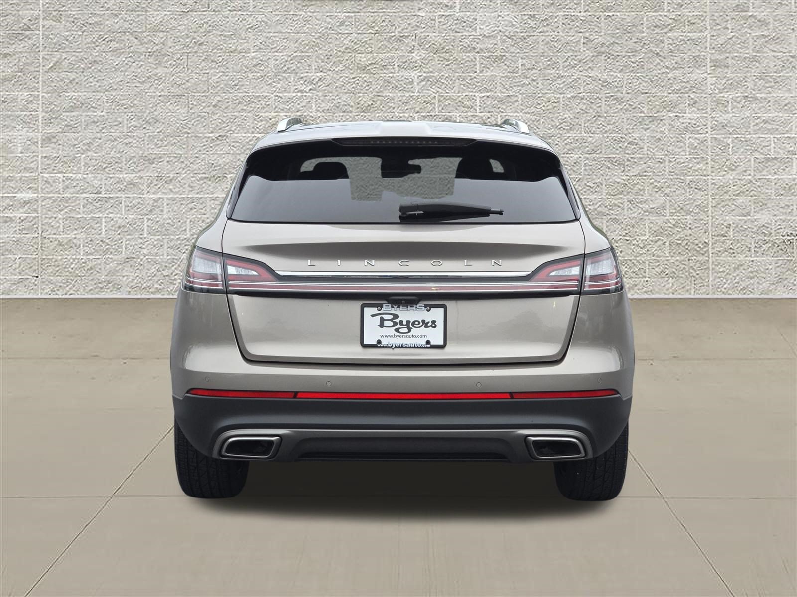 Used 2021 Lincoln Nautilus Reserve w/ Cargo Utility Package AWD/4WD image 6