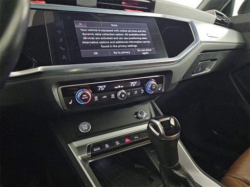 Used 2020 Audi Q3 2.0T Premium Plus w/ Premium Plus Package image 31