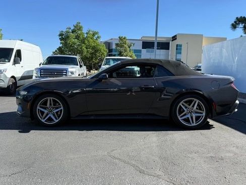 Used 2024 Ford Mustang Convertible RWD image 6